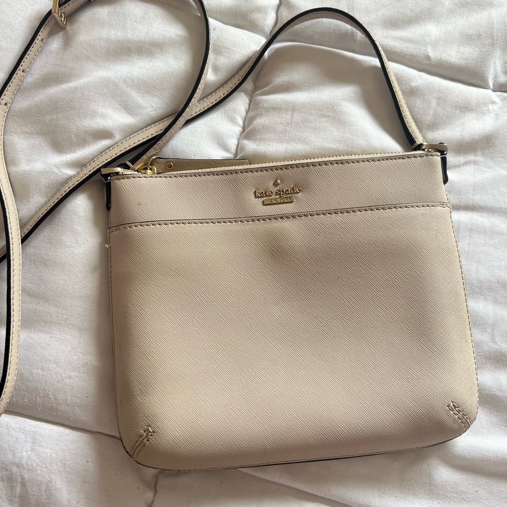 Kate Spade Crossbody bag
